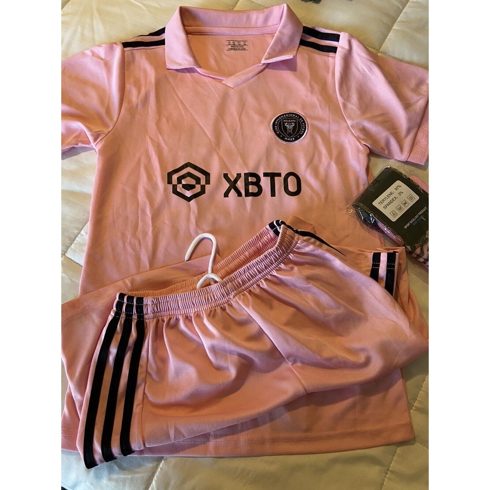 Messi Outfit, Boys, 10-12, Pink, Shorts And Shirt, Size 26 NWOT, Socks